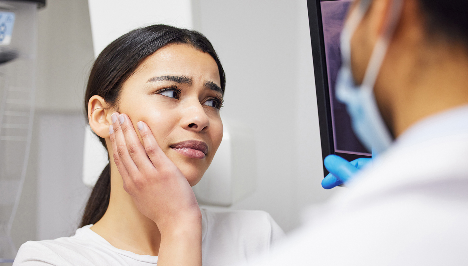 Your Tooth Broke in Half—Now What? Your Tooth Broke in Half—Now What?
